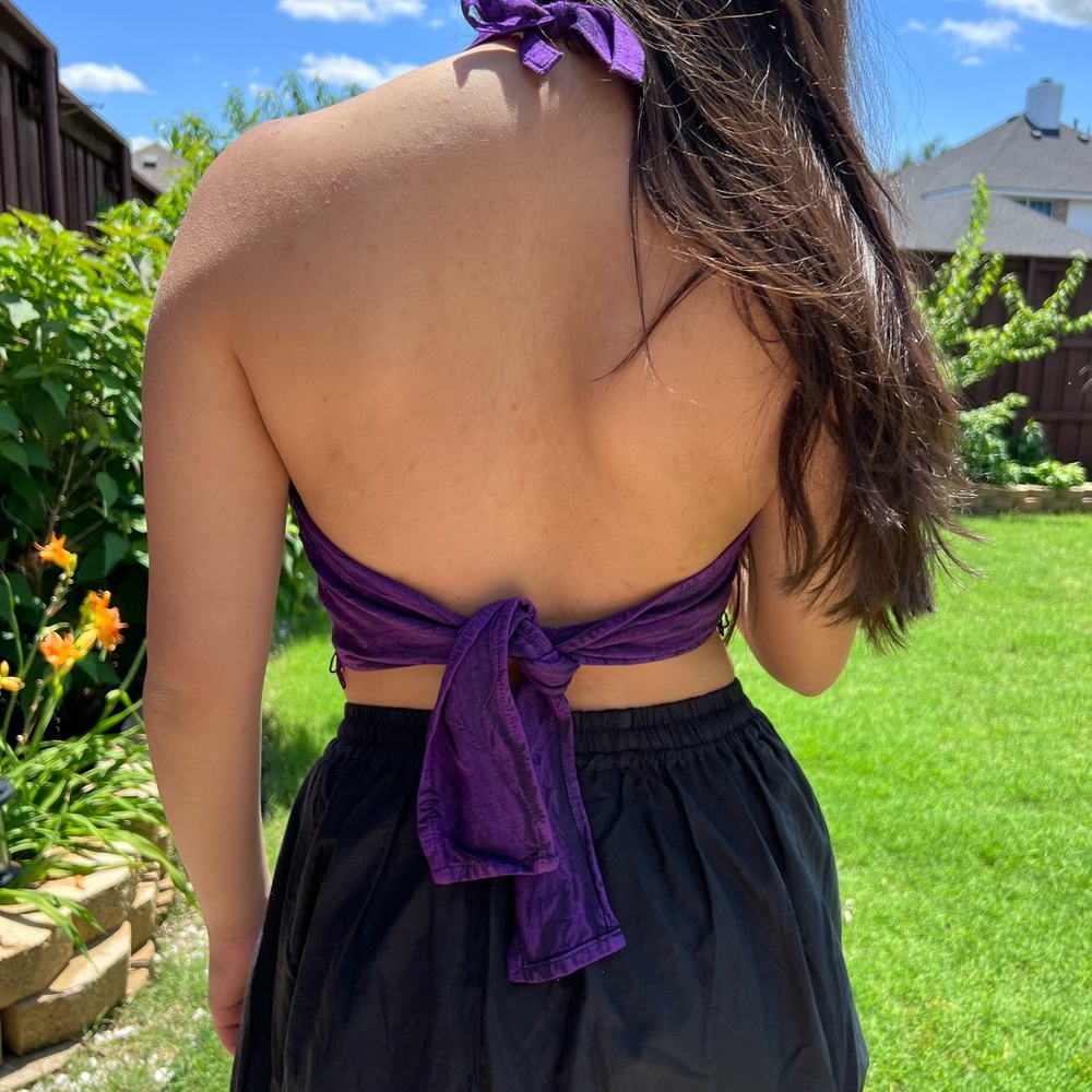 Open Back Halter Crop Top - Picture 8 of 12